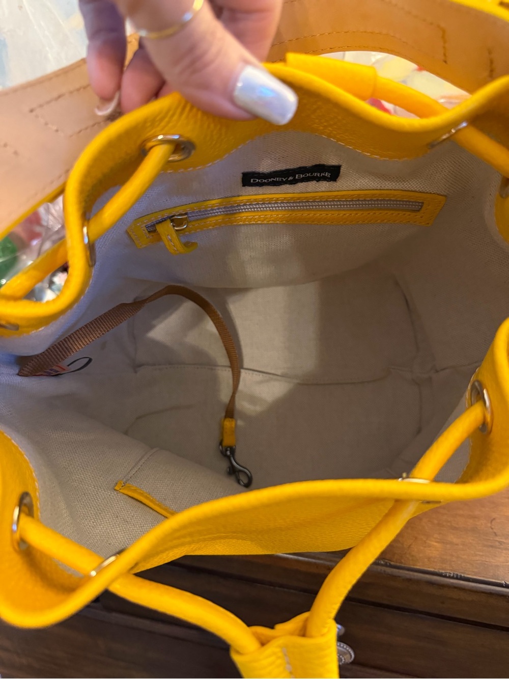 NWT Dooney & Bourne Yellow Leather Drawstring Bucket/Hobo Bag - Picture 5 of 7